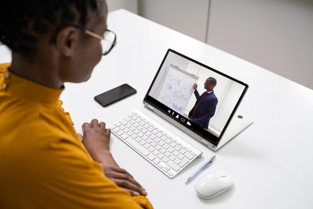 business-online-video-conference-virtual-meeting-people-background-90_1032298-2530