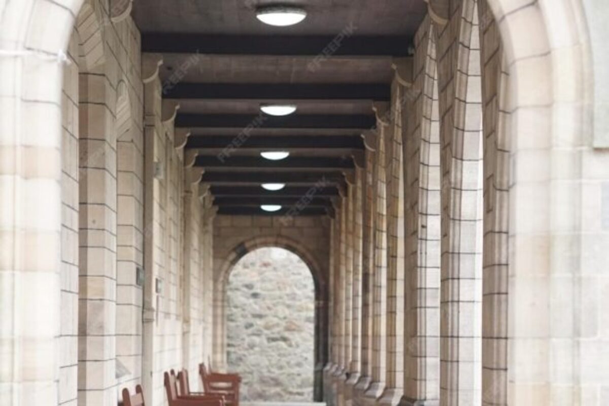 empty-corridor-building_1048944-12538986
